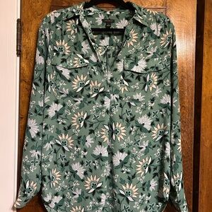 Ann Taylor Green and Cream Floral Blouse